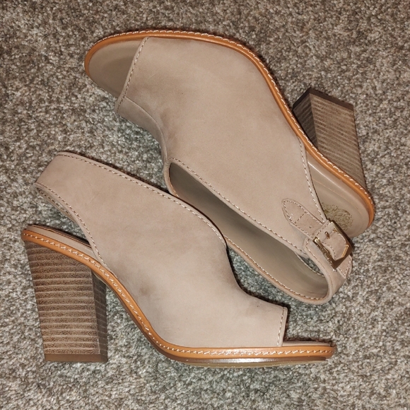 Vince Camuto Shoes - Vince Camuto Taupe Slingback Heels